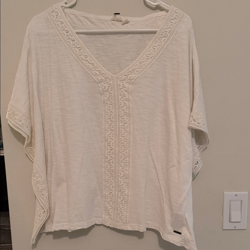 Roxy ivory Lace Accent Women's shirt (large)